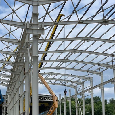 Nhà Thép Tiền Chế: Giải Pháp Xây Dựng Công Nghiệp Tối Ưu Từ HLM